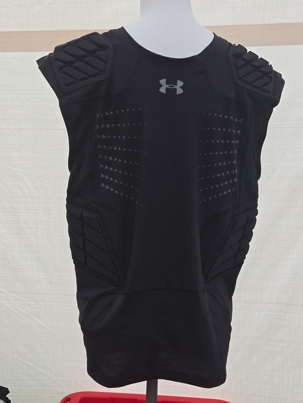Under Armour Black Padded Sleeveless Training Top